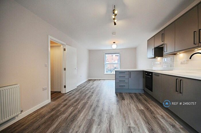 1 Bedroom Flat To Rent In London Road, St. Albans, AL1
