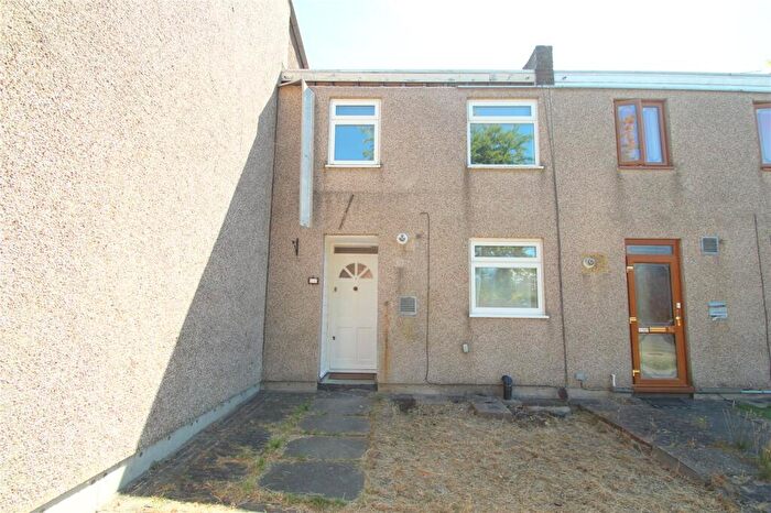 3 Bedroom Terraced House To Rent In Pontypool Walk, Romford, RM3