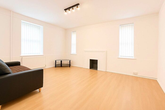 1 Bedroom Flat To Rent In Wellington House, Ealing, W5