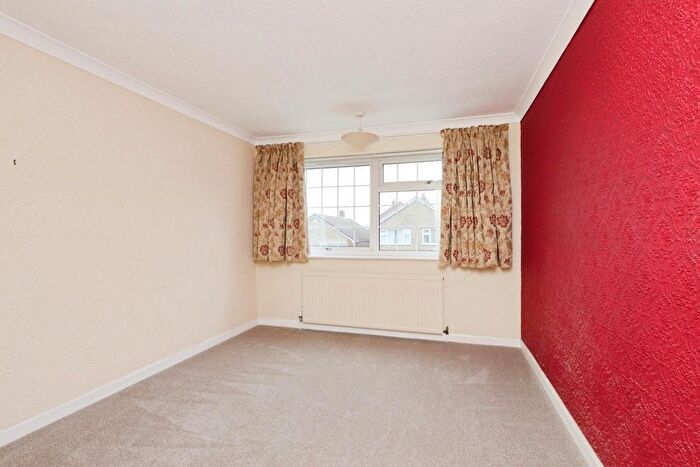 2 Bedroom Detached Bungalow For Sale In Byron Close, Dronfield, Sheffield, S18