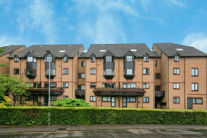 1 Bedroom Flat To Rent In Hawkshill, St Albans, AL1