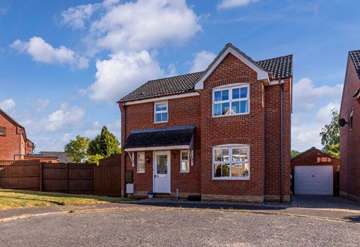 3 Bedroom Detached House For Sale In Columbine Road, Horsford, NR10