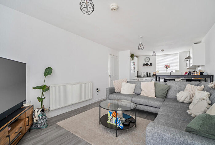 1 Bedroom Apartment For Sale In Buttercup Crescent, Lyde Green, Bristol, South Gloucestershire, BS16