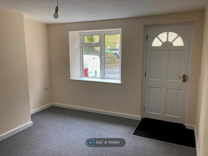 2 Bedroom End Of Terrace House To Rent In Green Street, Hinton St. George, TA17