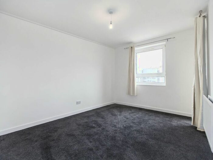Studio To Rent In Canterbury House, Royal Street, London, SE1