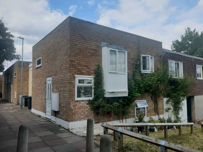 3 Bedroom House To Rent In Copenhagen Close, Luton, LU3