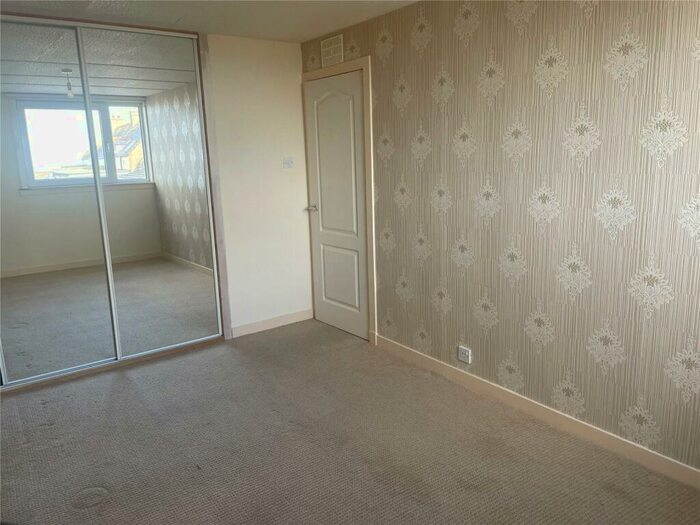 2 Bedroom Flat To Rent In New Street, Buckie, Moray, AB56