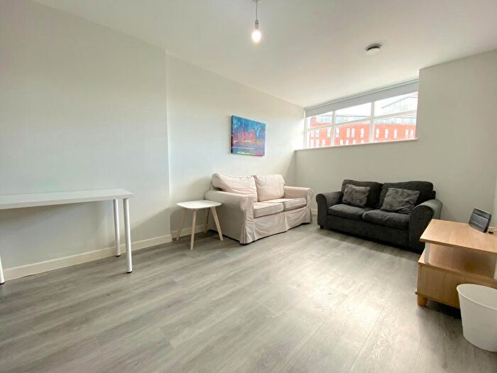 3 Bedroom Apartment To Rent In East Point, East Street, Leeds, LS9