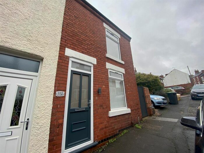 2 Bedroom Property To Rent In Lynncroft, Eastwood, Nottingham NG16