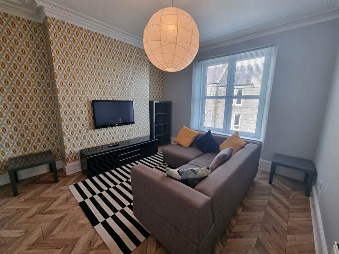 1 Bedroom Flat To Rent In Rosemount Place, Rosemount, Aberdeen, AB25