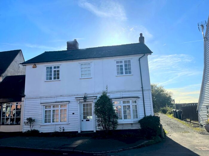 4 Bedroom Detached House To Rent In Station Road, Dunmow, CM6
