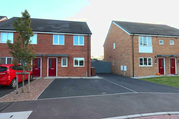 3 Bedroom Semi-Detached House To Rent In Oak Wood Drive, Corby, NN18