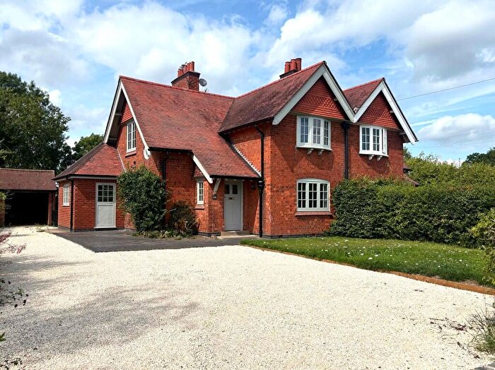 3 Bedroom Semi-Detached House To Rent In Newchurch, Hoar Cross, Burton-on-Trent, DE13