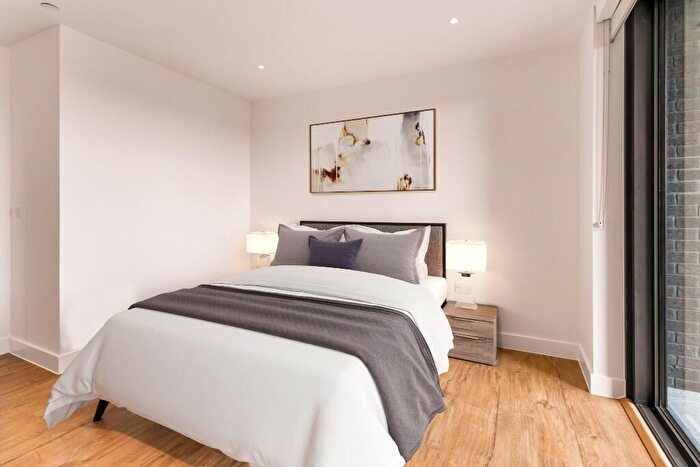 1 Bedroom Apartment To Rent In Station Road, London, SE13