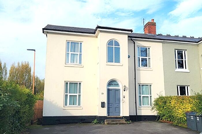 3 Bedroom Flat To Rent In Station Road, Sutton Coldfield, West Midlands, B73