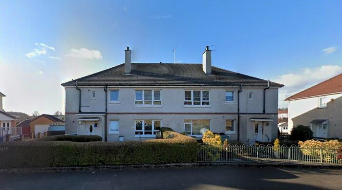 3 Bedroom Flat To Rent In Langton Crescent, Glasgow, G53