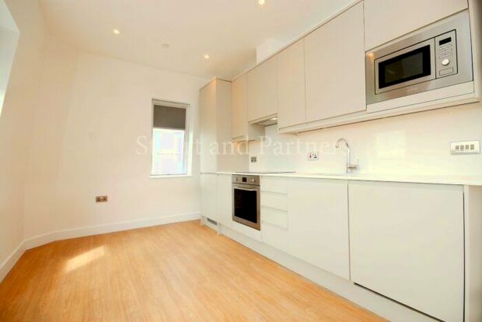 1 Bedroom Property To Rent In Perrymount Road, Haywards Heath, RH16