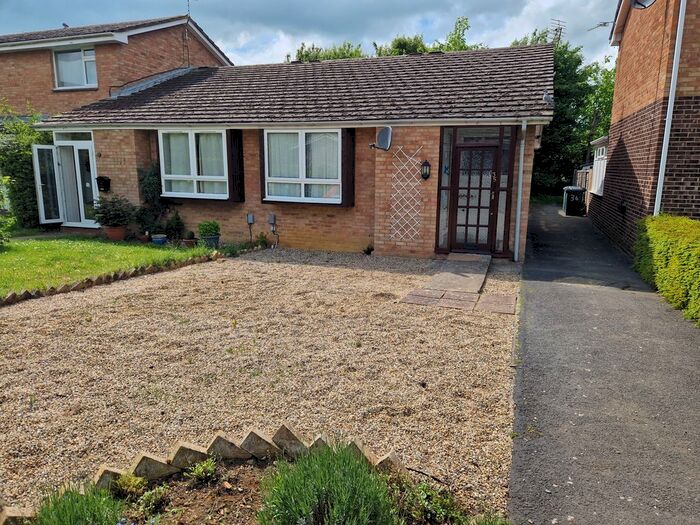 1 Bedroom Semi-Detached Bungalow To Rent In Appletrees, Cambridge, CB23