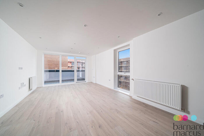 2 Bedroom Apartment To Rent In Truman Way, Dartford, DA1