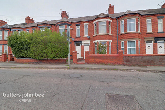 3 Bedroom Terraced House For Sale In Hungerford Road, Crewe, CW1
