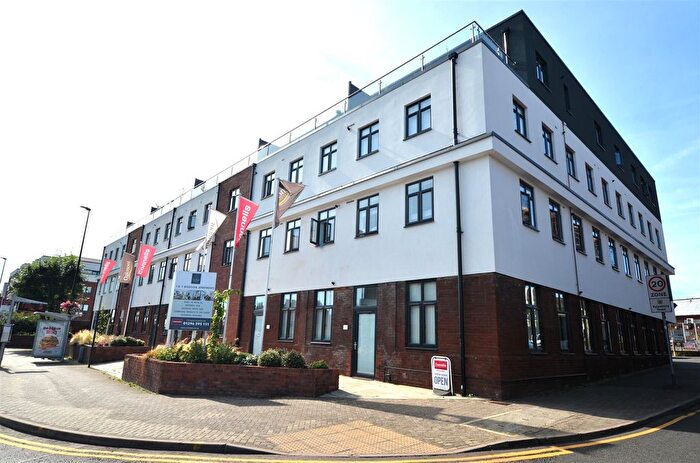 1 Bedroom Flat To Rent In New Street, Aylesbury, HP20