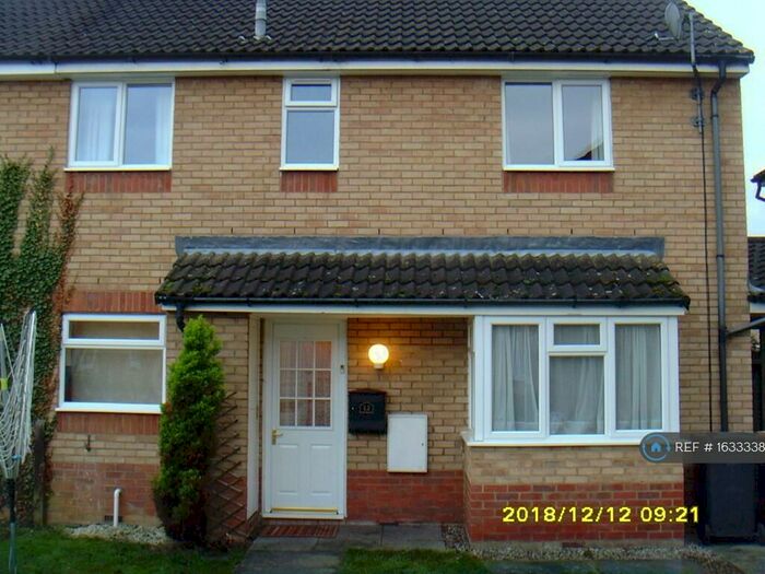 2 Bedroom Semi-Detached House To Rent In Heather Gardens, Bedford, MK41