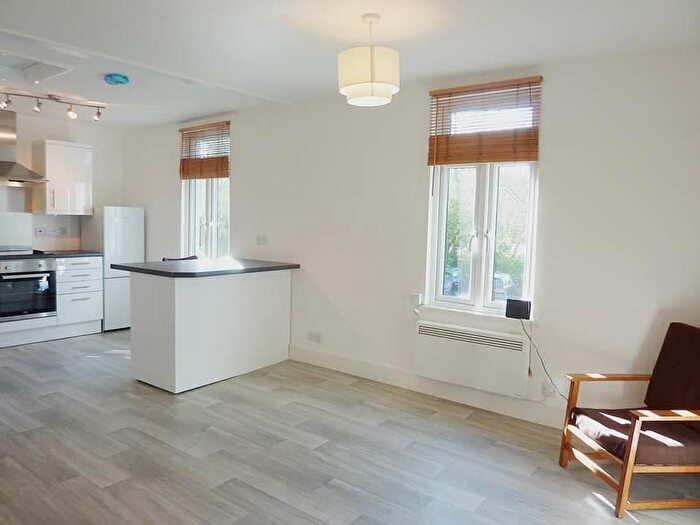 1 Bedroom Flat To Rent In Cores End Road, Bourne End, SL8