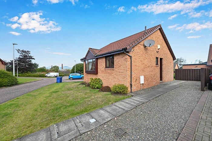 3 Bedroom Detached House For Sale In Watt Park, Newtongrange, EH22