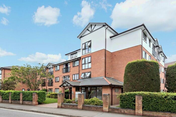 2 Bedroom Apartment To Rent In Imperial Court, Station Road, Henley-On-Thames, Oxfordshire, RG9