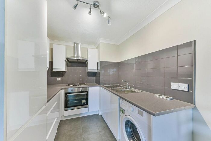 Studio To Rent In Fletcher Street, Wapping, London, E1