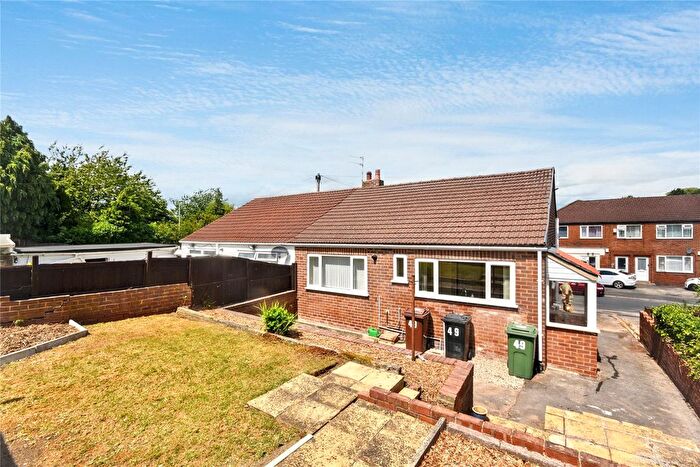 2 Bedroom Bungalow For Sale In Kingsway, Garforth, Leeds, West Yorkshire, LS25