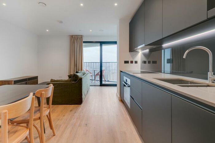 1 Bedroom Apartment To Rent In Riverstone Heights, Reed Avenue, Bromley By Bow, E3