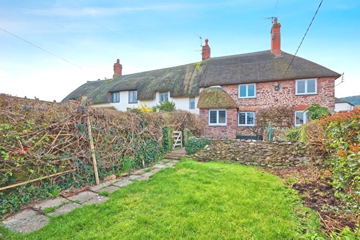 2 Bedroom Cottage For Sale In Vicarage Road, Carhampton, Minehead, TA24