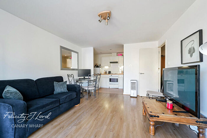 1 Bedroom Apartment For Sale In Premiere Place, Garford Street, London, E14