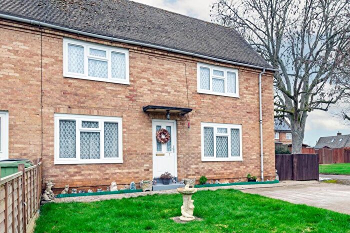 3 Bedroom End Of Terrace House For Sale In Wheat Close, Broadwell, GL56
