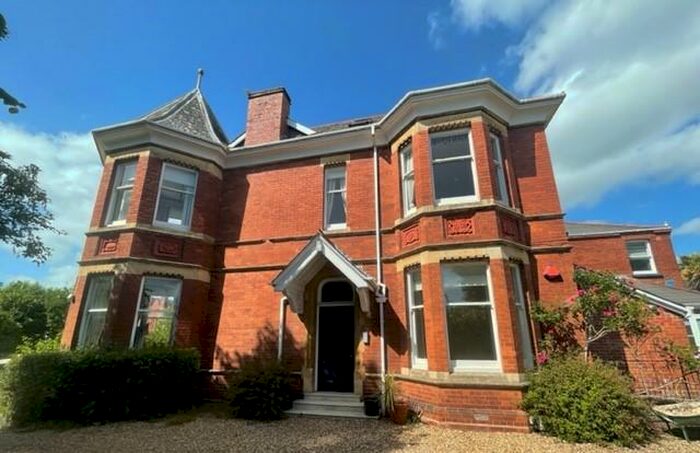 2 Bedroom Apartment To Rent In Spicer Road, Exeter, EX1