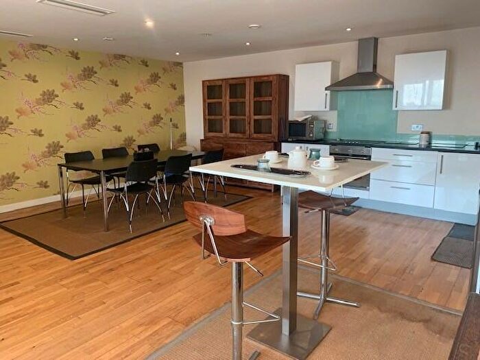 2 Bedroom Apartment To Rent In The Reach, L3