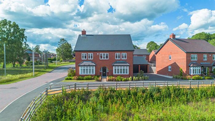 5 Bedroom Detached House For Sale In Seymour Green, Kenilworth, CV8