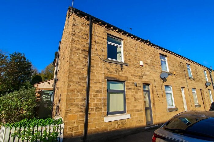 3 Bedroom End Terrace House For Sale In Bridge Road, Horbury Bridge, WF4