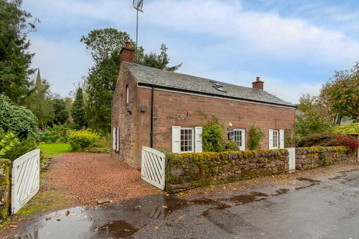 3 Bedroom Detached House For Sale In Pitnacree Street, Alyth, Blairgowrie, PH11