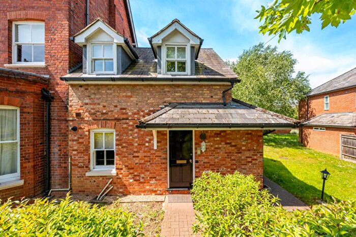 1 Bedroom Semi Detached House To Rent In Saco House -, Castle Crescent, Reading, RG1