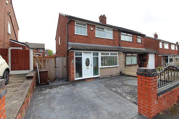 3 Bedroom Semi-Detached House To Rent In Newland Avenue, Pemberton, Wigan, WN5