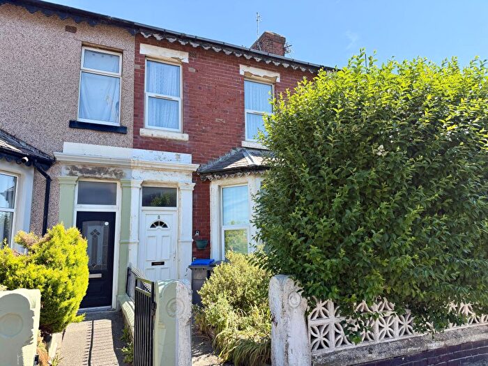3 Bedroom Terraced House For Sale In Elizabeth Street, Blackpool, FY1