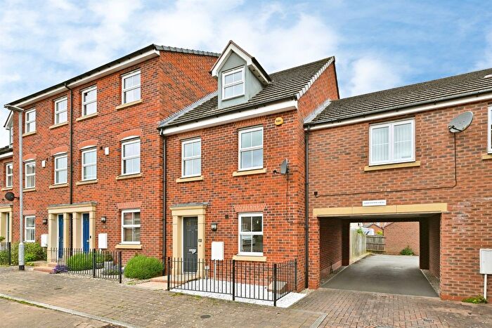 3 Bedroom Terraced House For Sale In Cherwell Gardens, Bingham, Nottingham, NG13