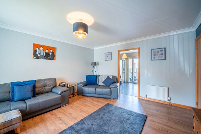 3 Bedroom Terraced House For Sale In Cameron Drive, Kirkcaldy, KY1