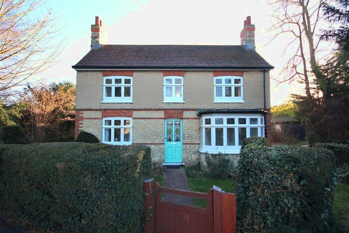 3 Bedroom Property To Rent In Pierce Lane, Fulbourn, Cambridge, CB21