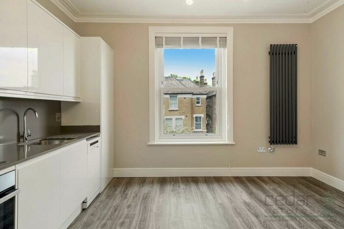 1 Bedroom Flat To Rent In Cleve Road, South Hampstead, NW6