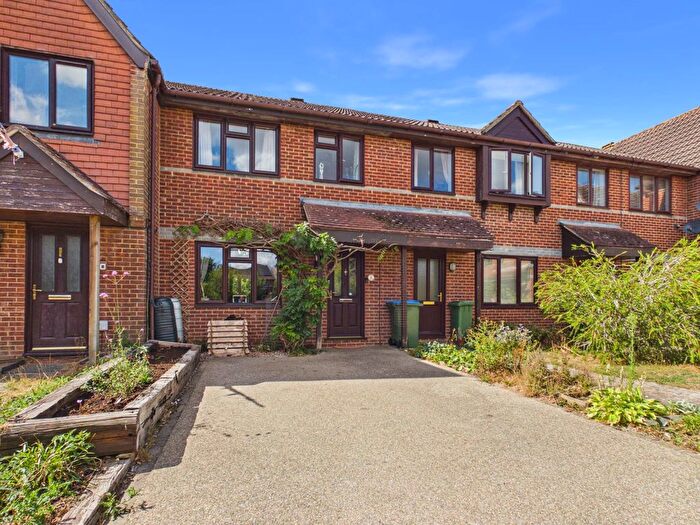3 Bedroom Terraced House For Sale In Oakapple Close, Horsham, RH13