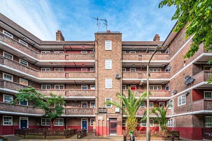3 Bedroom Flat For Sale In Vauxhall Street, Kennington, London, SE11