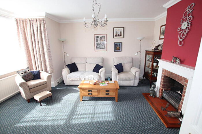 3 Bedroom Semi-Detached House For Sale In Green Lane, Walton On The Naze, CO14